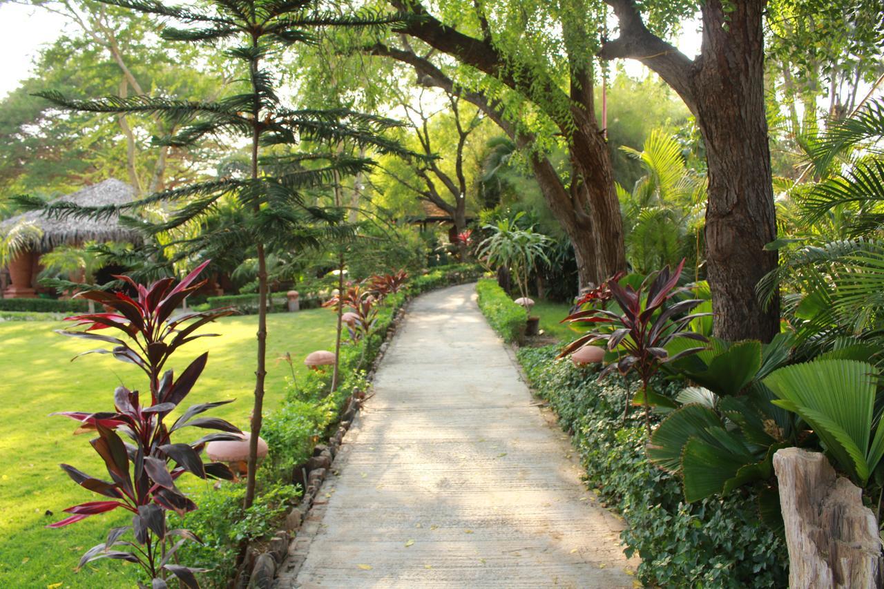 Bawga Theiddhi Hotel Bagan Buitenkant foto