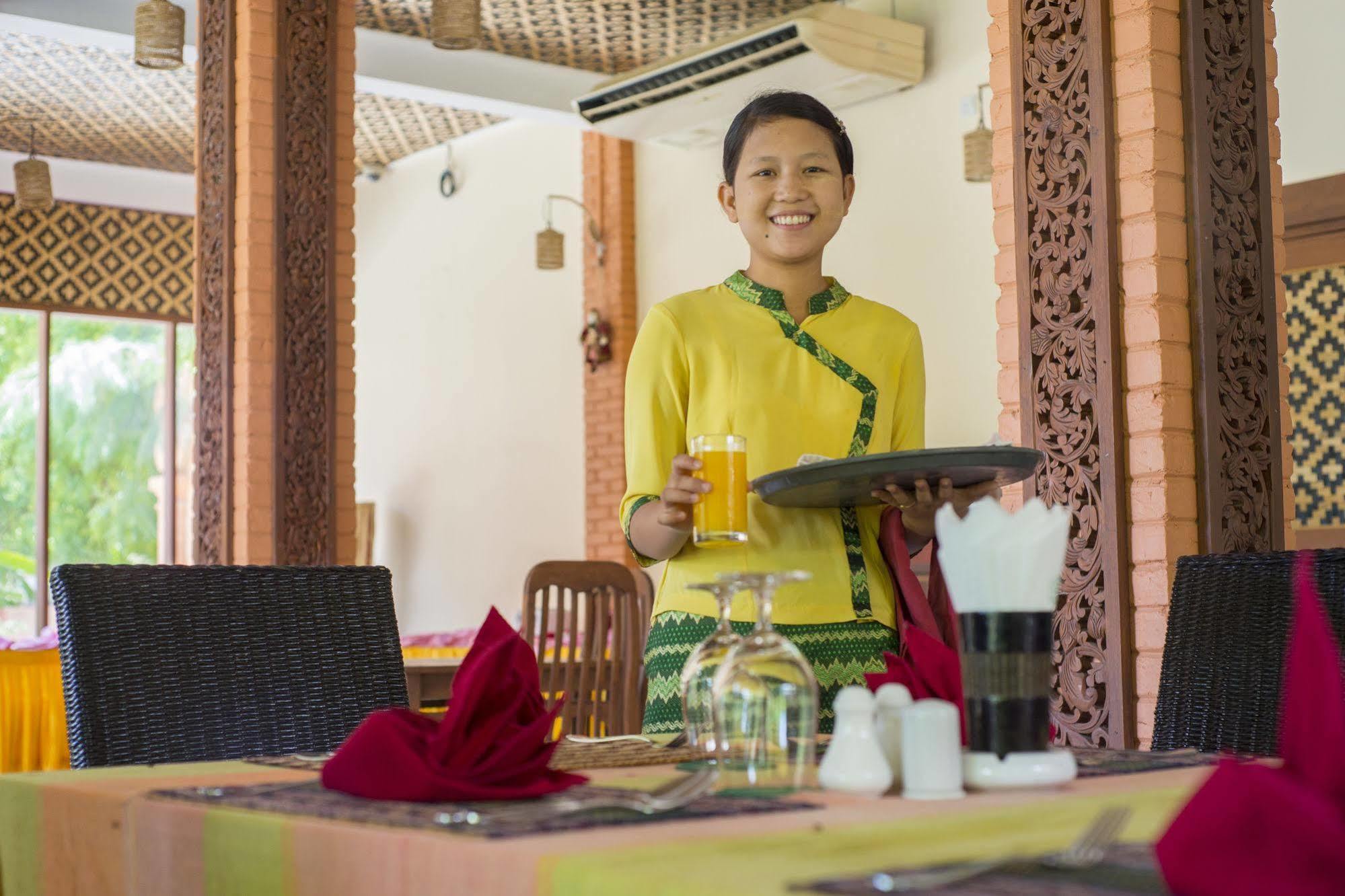 Bawga Theiddhi Hotel Bagan Buitenkant foto