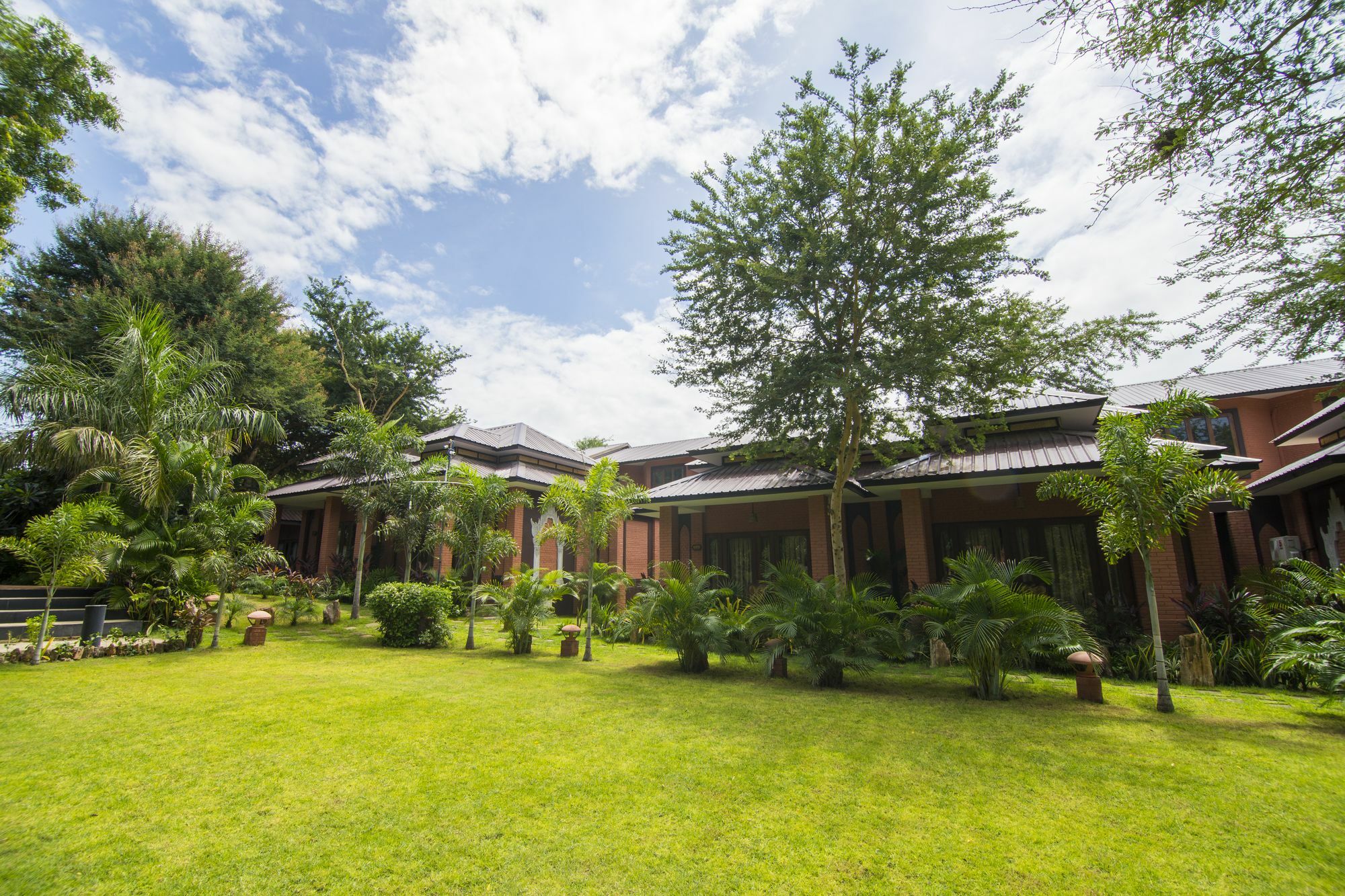 Bawga Theiddhi Hotel Bagan Buitenkant foto